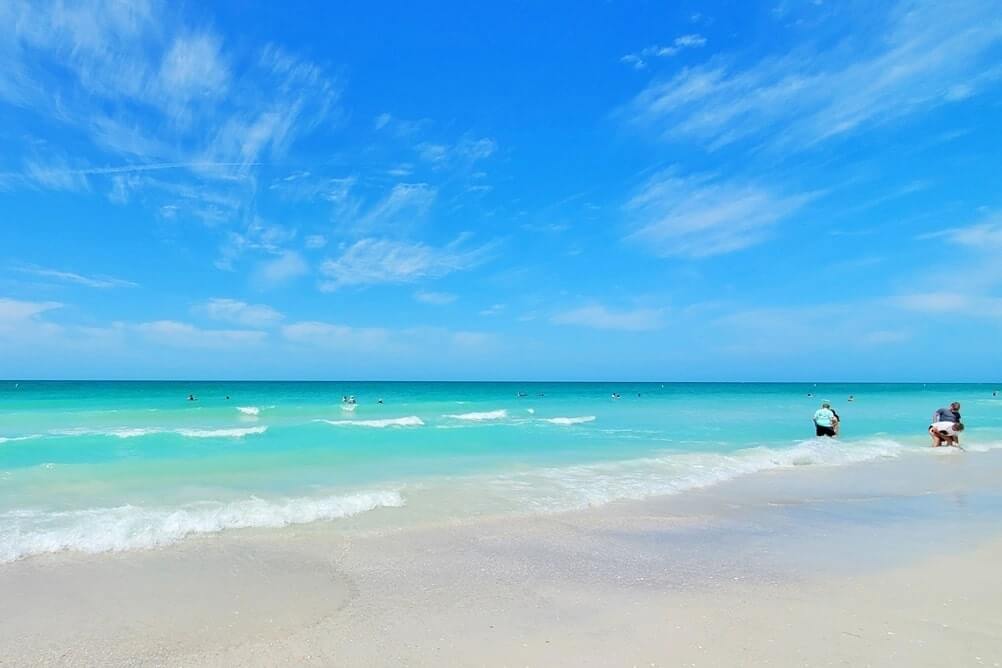Things to do in Southwest Florida: Lido Key beach. Best places to visit in Southwest Florida: Lido Key FL. sw florida road trip travel blog