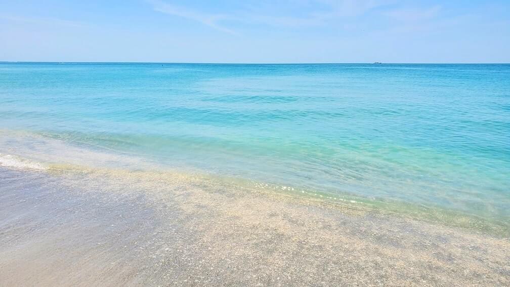 Things to do in Southwest Florida: captiva island swimming. Best places to visit in Southwest Florida: Captiva island. sw florida road trip travel blog