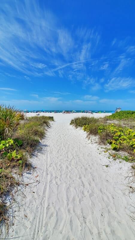 lido beach parking lot to lido beach public access. florida travel blog