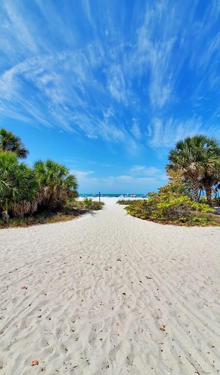 lido beach parking lot to lido beach public access. florida travel blog