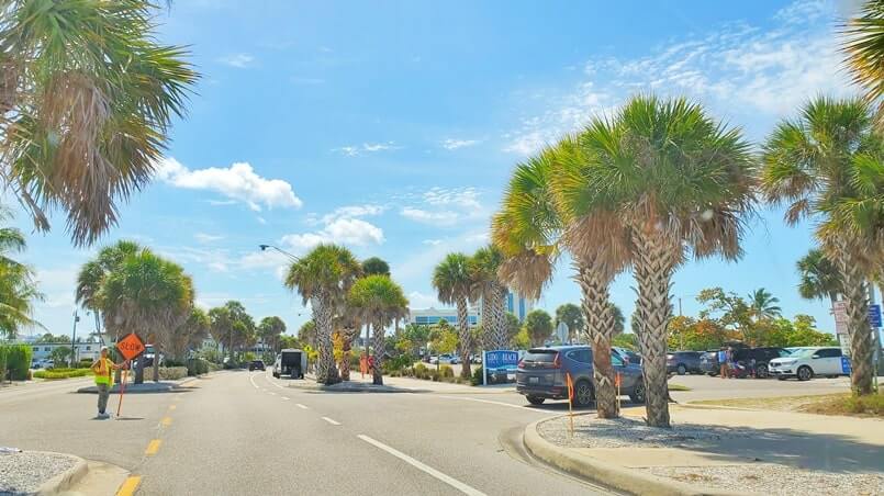 lido beach parking lot. southwest florida travel blog