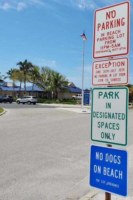 lido beach parking lot. southwest florida travel blog
