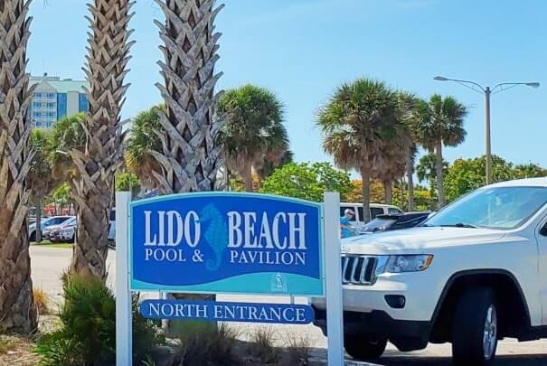 lido beach parking lot. southwest florida travel blog