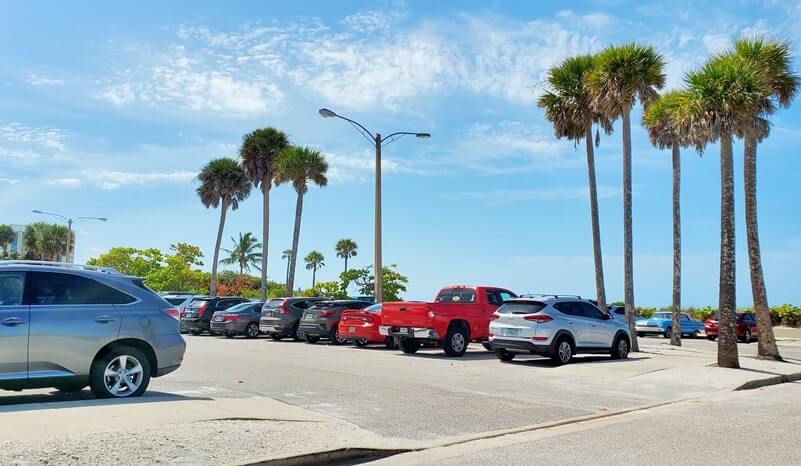 lido beach parking lot. southwest florida travel blog