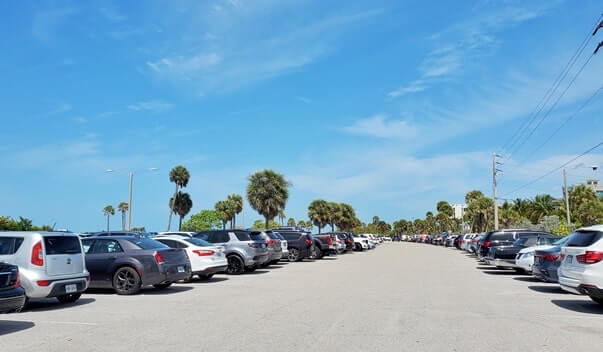 lido beach parking lot. southwest florida travel blog
