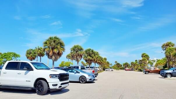 lido beach parking lot. southwest florida travel blog