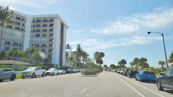 lido key beach parking. lido key drive from north. lido key street parking. southwest florida travel blog