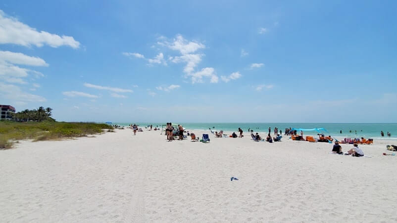 how to get to tarpon bay beach for sanibel island shelling beach. southwest florida travel blog