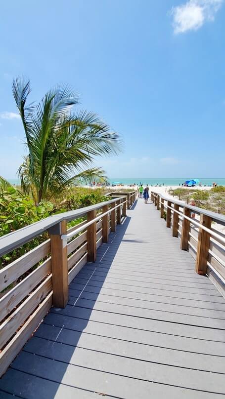 how to get to tarpon bay beach for sanibel island shelling beach. southwest florida travel blog