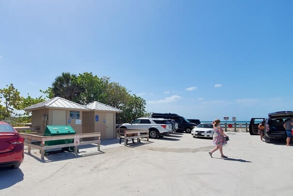 turner beach bathroom near shelling beach. gulf coast, southwest florida travel blog