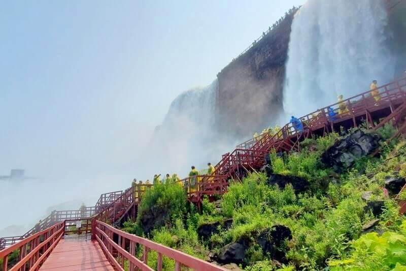 American side of Niagara Falls USA: Cave of the Winds. Bottom of Niagara Falls USA. ny travel blog