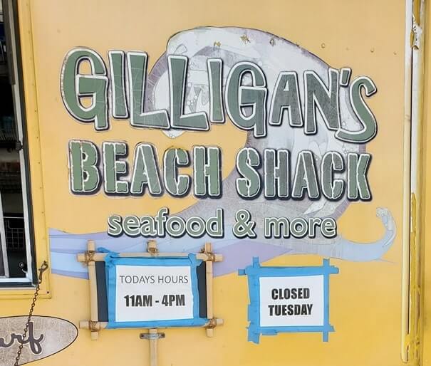 gilligans beach shack hours. waikiki oahu travel blog