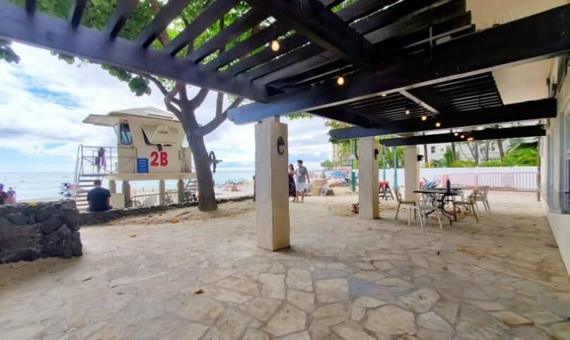 waikiki beachside bistro at kuhio beach, waikiki beach. waikiki beach lifeguard station 2b.