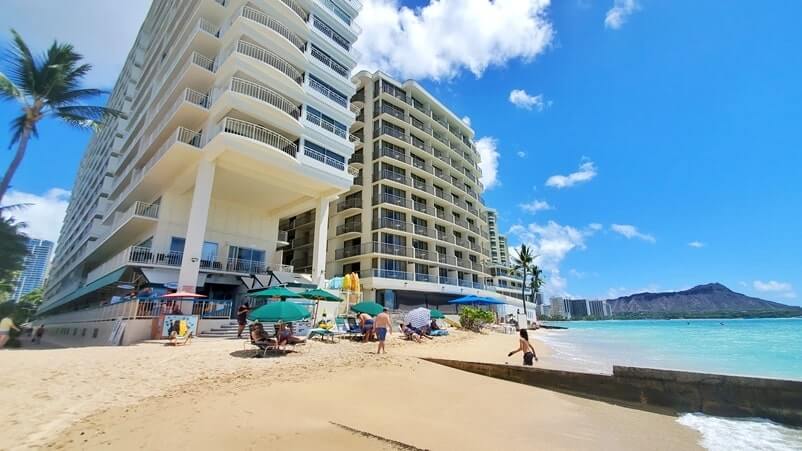 banan waikiki beach location