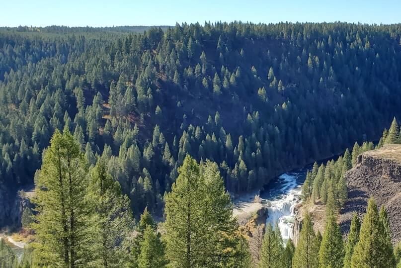 lower mesa falls overlook, mesa falls scenic byway waterfalls. targhee national forest waterfalls. idaho waterfalls.