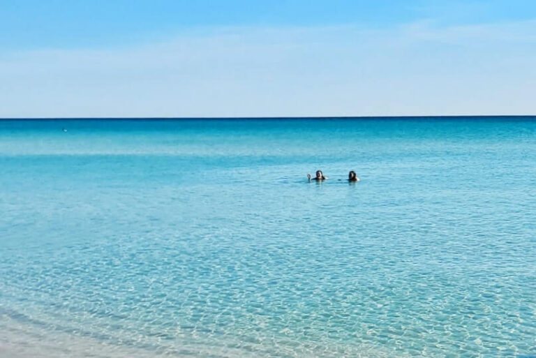 Mavarr What to know about Navarre Beach Florida! - Flashpacking America