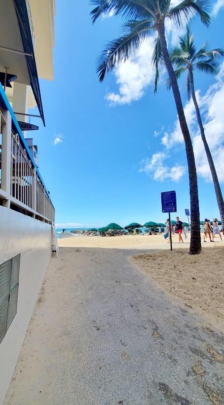 how to get to tropical tribe waikiki