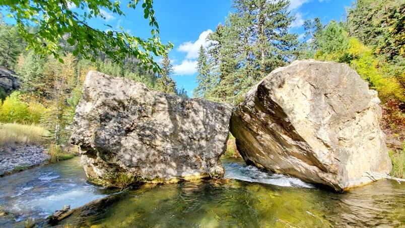 kissing rocks trail, spearfish canyon. black hills national forest, south dakota