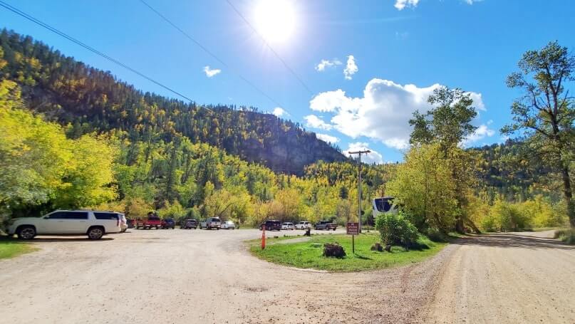 roughlock falls trailhead parking. how to get to roughlock falls trailhead