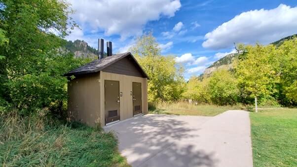 spearfish falls trail bathroom