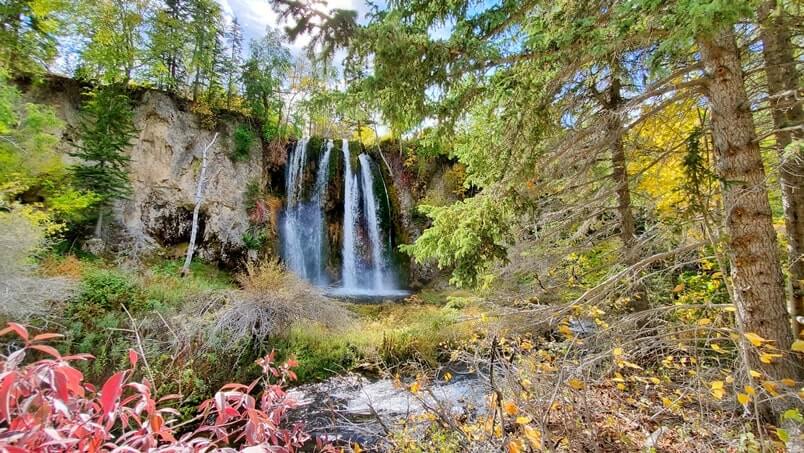 spearfish falls. best spearfish canyon waterfalls. spearfish canyon waterfall hike. best black hills waterfalls. best south dakota waterfalls.