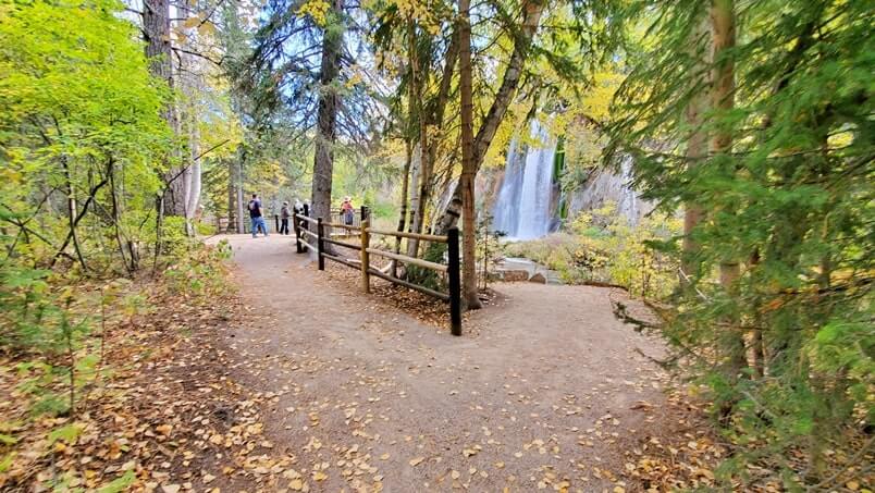 Spearfish falls to waterfalls in spearfish canyon. black hills waterfalls. south dakota waterfalls