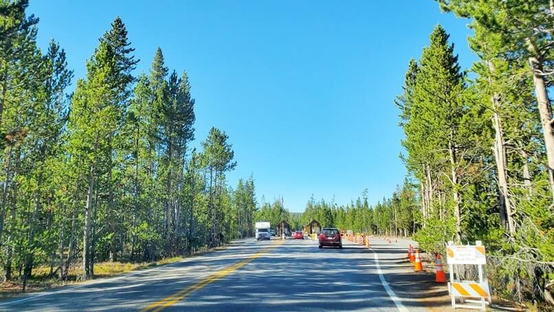 how to get to south entrance of yellowstone national park. yellowstone south entrance