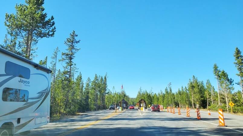 how to get to south entrance of yellowstone national park. RV camper at yellowstone south entrance