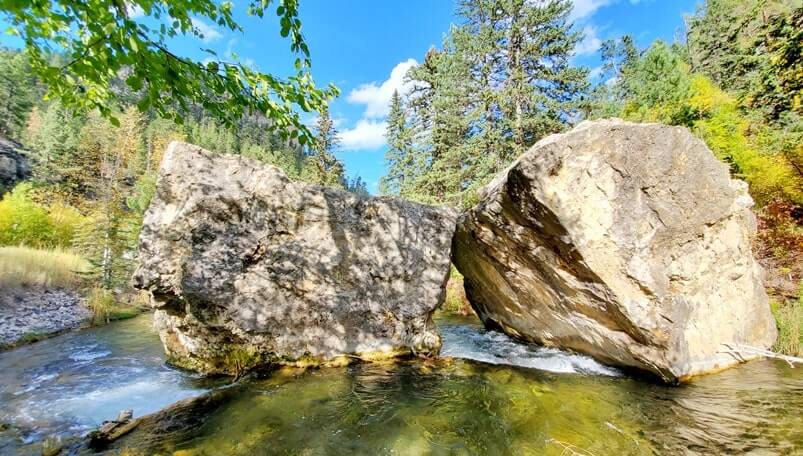 spearfish canyon scenic byway best stops: spearfish creek, kissing rocks