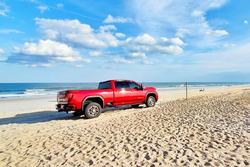 cars on the beach in st augustine beach. florida beaches you can drive on. driving on the beach in st augustine