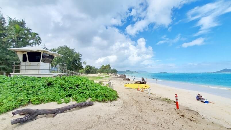 kailua beach lifeguards. kailua beach swimming safe. kailua beach park
