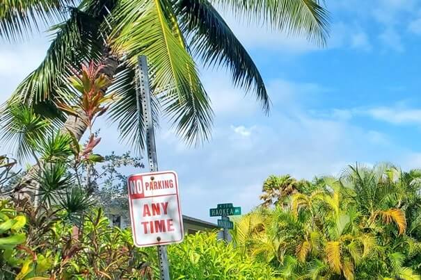 no lanikai beach parking allowed