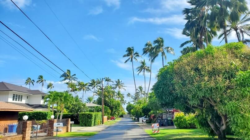 no lanikai beach parking allowed on weekends