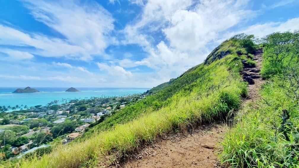 lanikai pillbox trailhead start