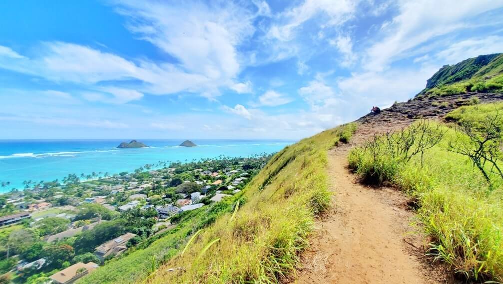 lanikai pillbox trailhead start to see mokulua islands
