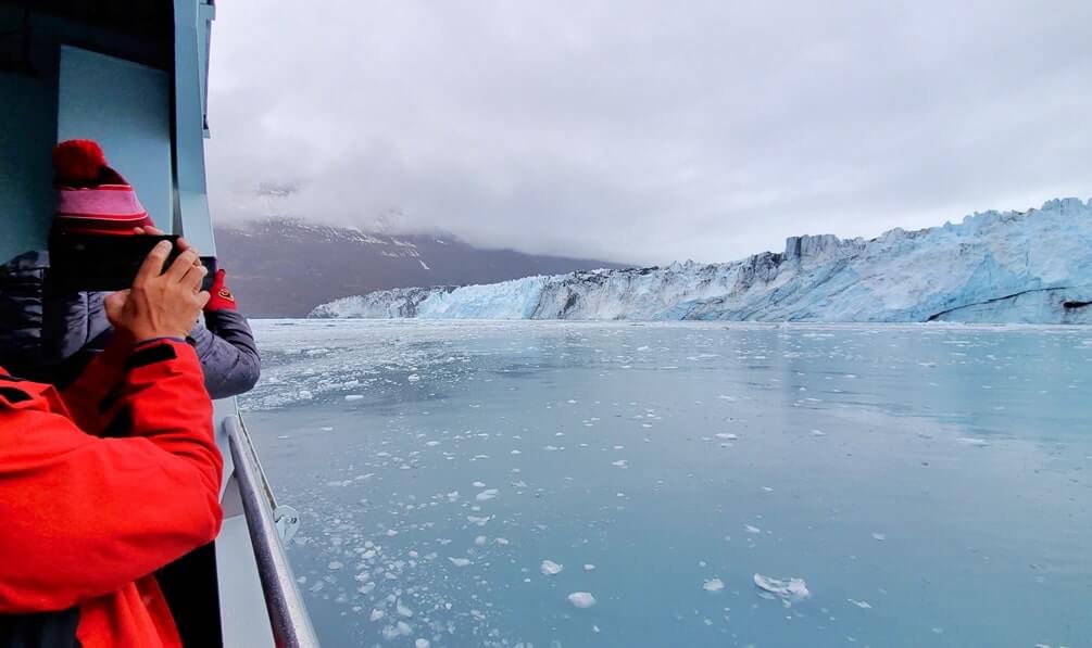 college fjord glacier in alaska. harvard glacier. college fjord ice. 26 glacier cruise, whittier