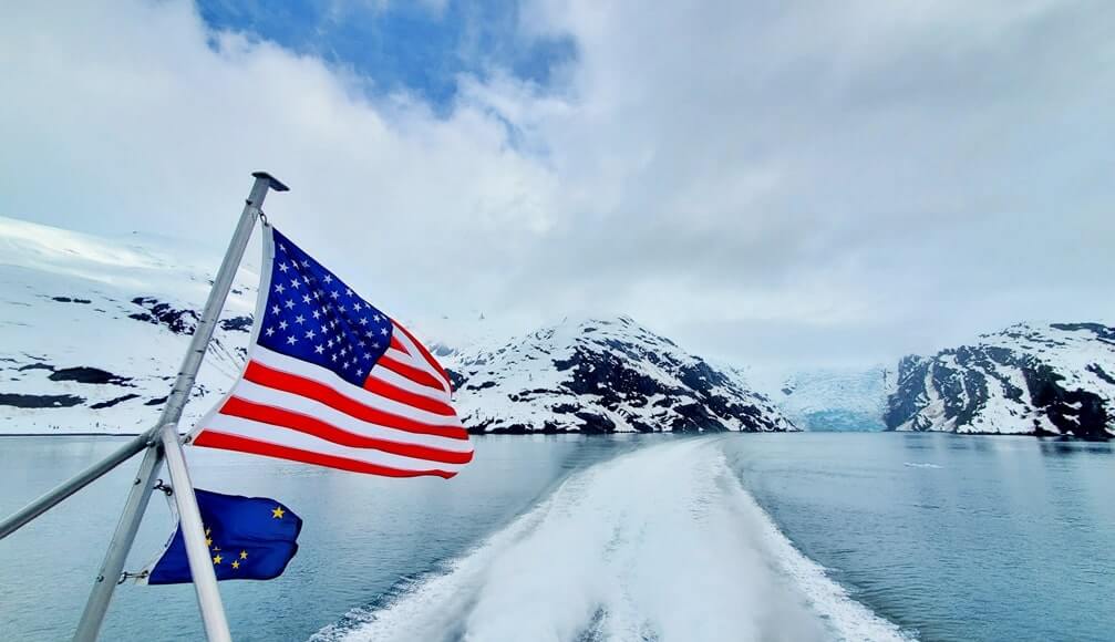 blackstone bay glacier in alaska. beloit glacier. 26 glacier cruise, whittier