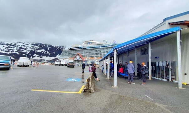 phillips 26 glacier cruise check-in