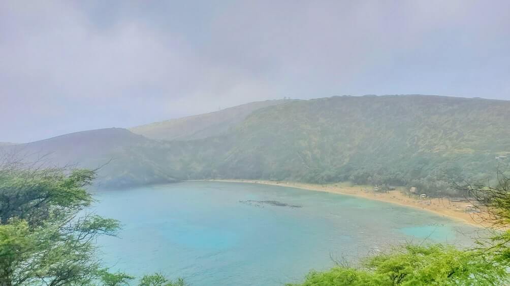 hanauma bay overlook near food