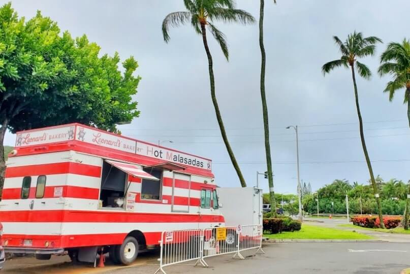 leonards bakery malasada food truck. where to eat malasadas in oahu, honolulu, hawaii