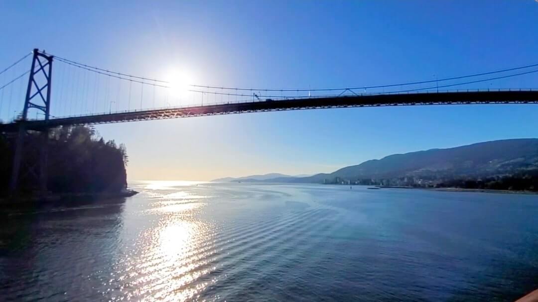 lions gate bridge, vancouver cruise