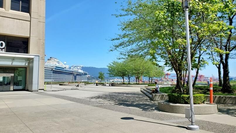 cruise ship lookout near vancouver cruise port, granville square waterfront