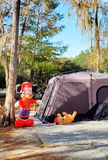 disney christmas decorations ideas. disney world in december. mickey mouse.