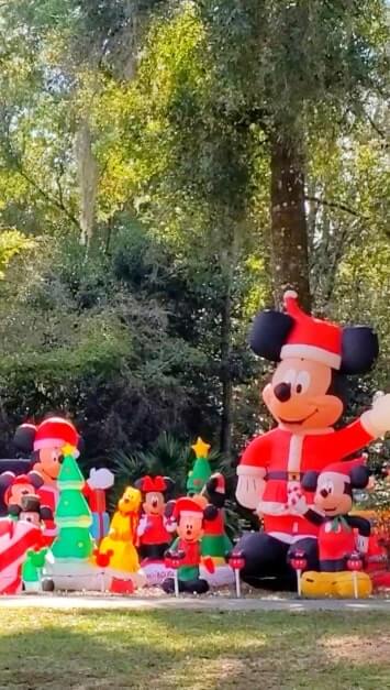 disney christmas decorations ideas. disney world in december. mickey mouse
